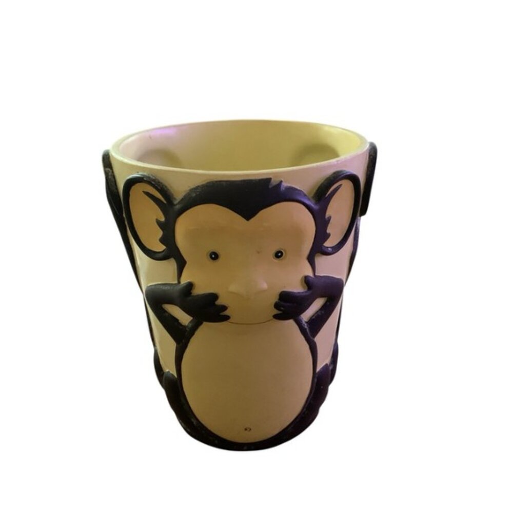 Trash Can - Picture 3 of 3